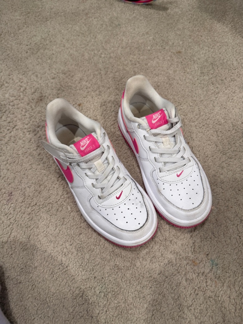 Nike White Sneakers with Bright Pink Swoosh